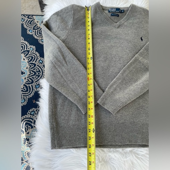 Polo Ralph Lauren Gray V-Neck Sweater Lambs wool
- XL - Picture 4 of 6